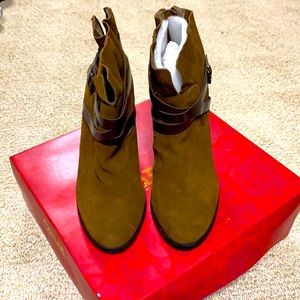 Carlos Santana booties, size 8.